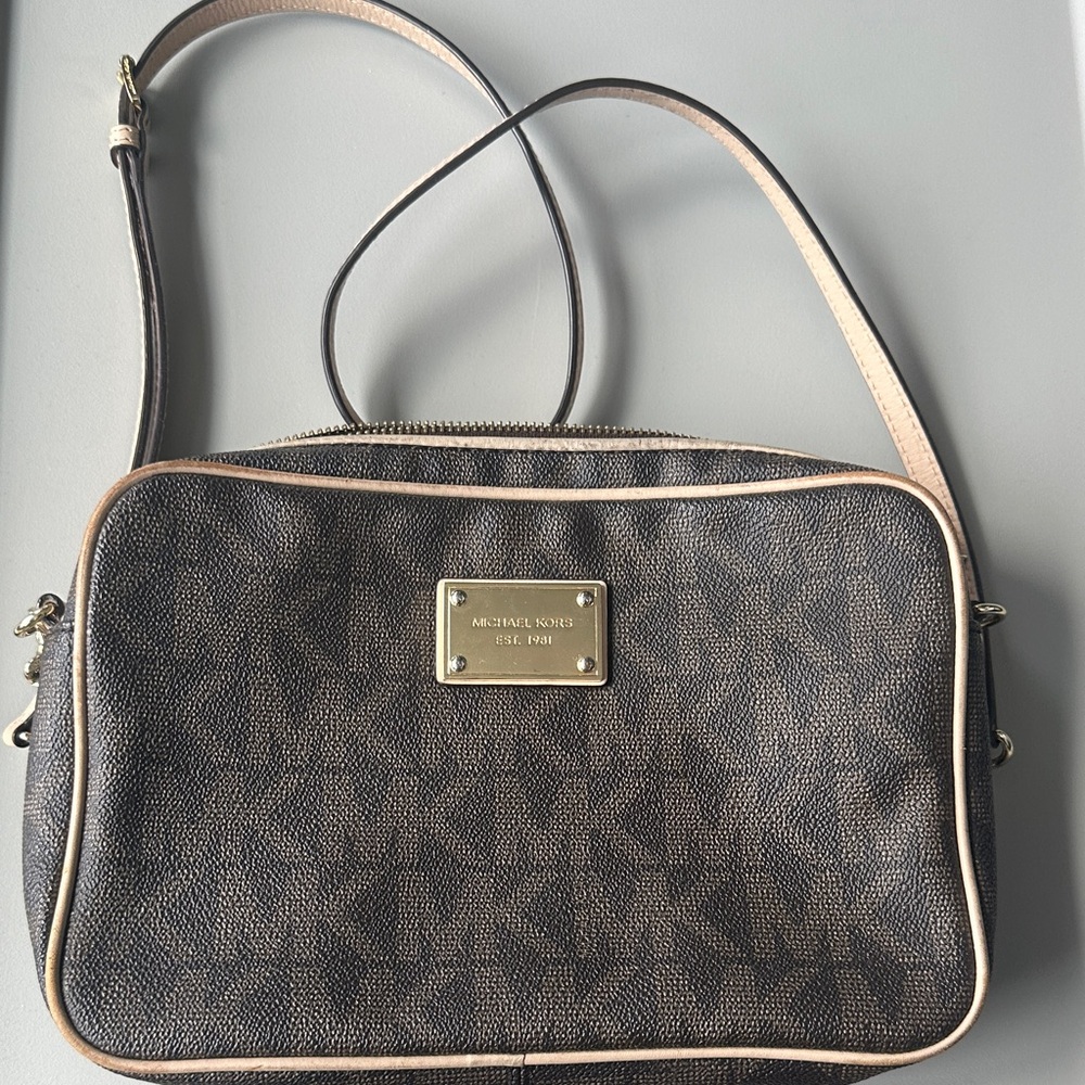 Michael Kors Black and Tan Crossbody Bag